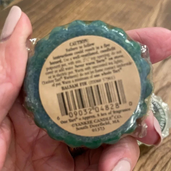 Lot of 4 YANKEE CANDLE Wax Potpourri TARTS NEW Retired Holiday Scents Fragrance - Picture 5 of 7